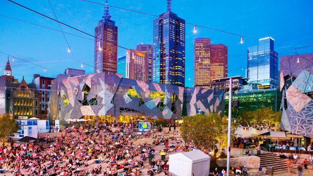 Article thumbnail: Melbourne hosts several major sporting events throughout the year, including the Australian Open and Boxing Day Test (Photo: Scott E Barbour/Getty Images)